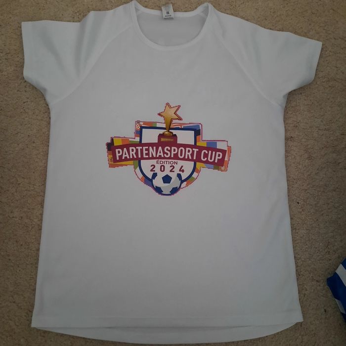 T shirt collector cup  équipe Hongrie 12ans