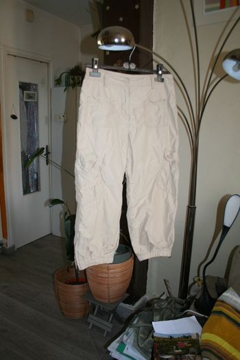 🌸Pantacourt  ou short long beige  "Rip curl " Taille 38 🌸