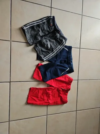 Lot de 3 shorts taille 5 ans