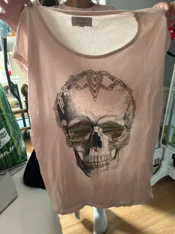T shirt tête de mort