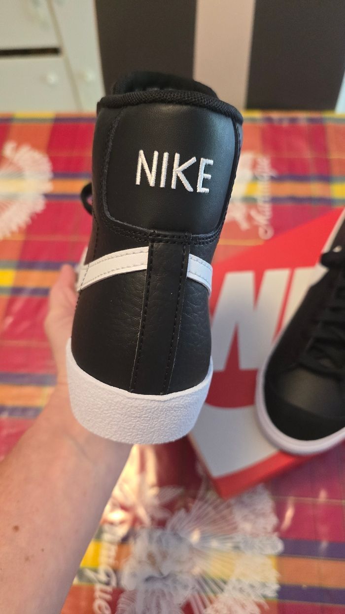 Neuves (non portées) 🏷😍🤩👍 sublime baskets NIKE blazer mid pointure 37.5 mixtes🤩⚘️👍 - photo numéro 4