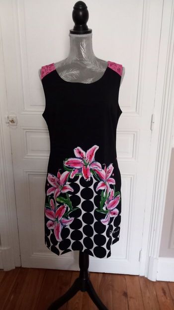 Robe Desigual Noir Imprimé Rose Vert Taille 42