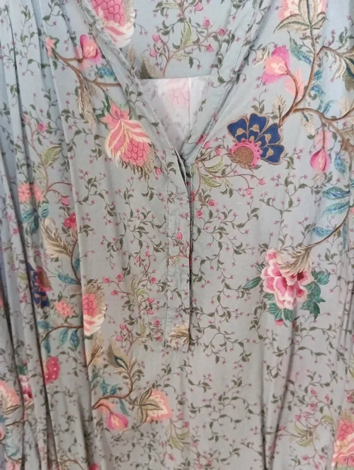 Blouse taille 4 - photo numéro 3