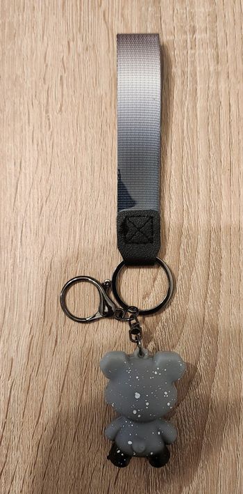 Porte-clés Ours gris neuf