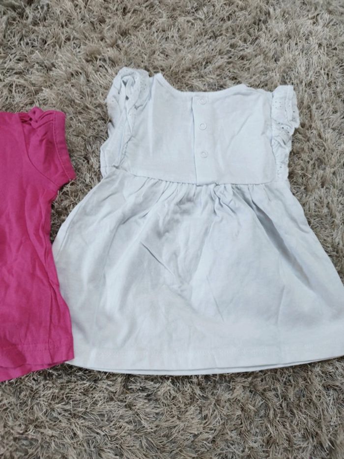 De deux t-shirt manches courtes bébé fille taille 6 mois été - photo numéro 5