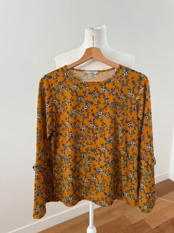 Joli haut fleuri m/38