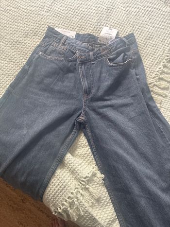 Jean bershka 38 neuf à