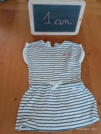 Robe marin taille 1 an en très bon état