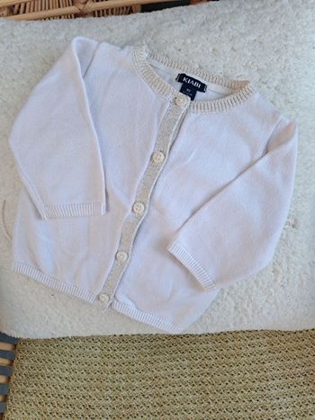 Gilet blanc bordure doré
