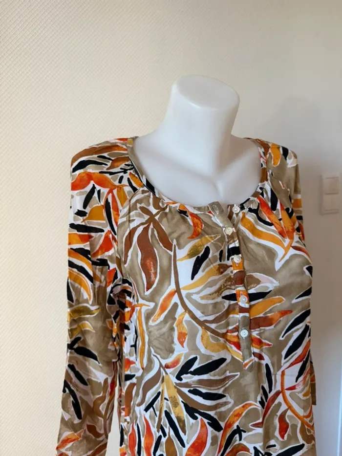 Blouse coloré en très bon état taille 38-40 - photo numéro 2