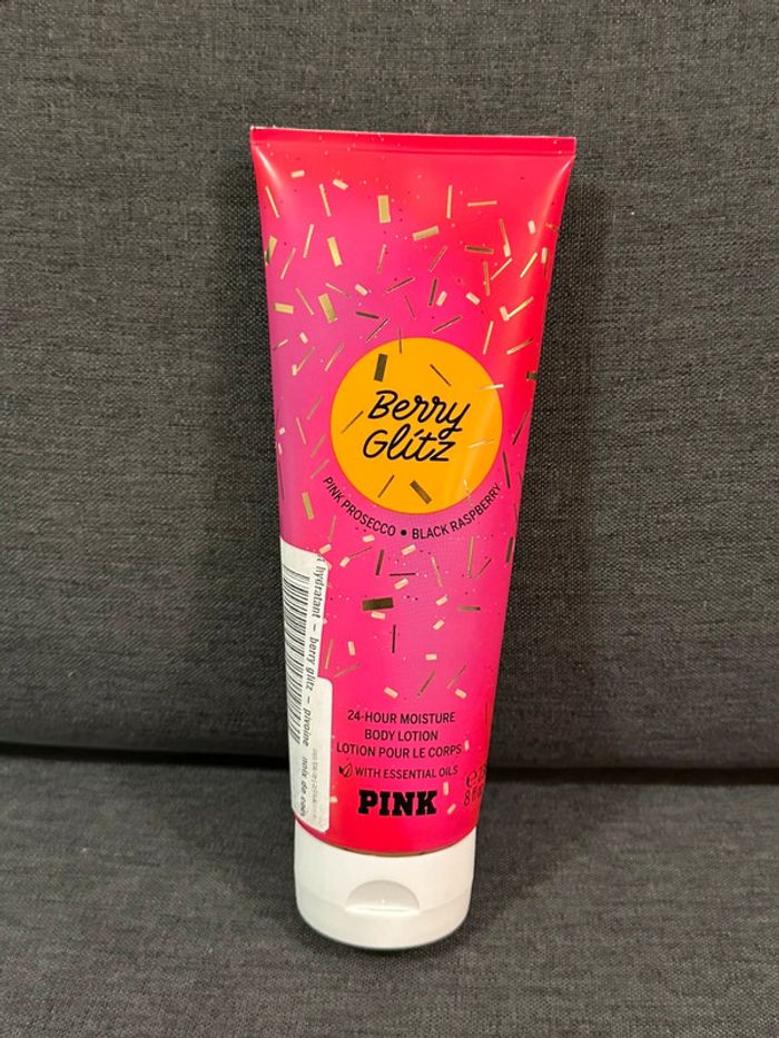 Lait hydratant Corps - Pink Victoria’s Secret - Berry Glitz 236ML Neuf - photo numéro 2