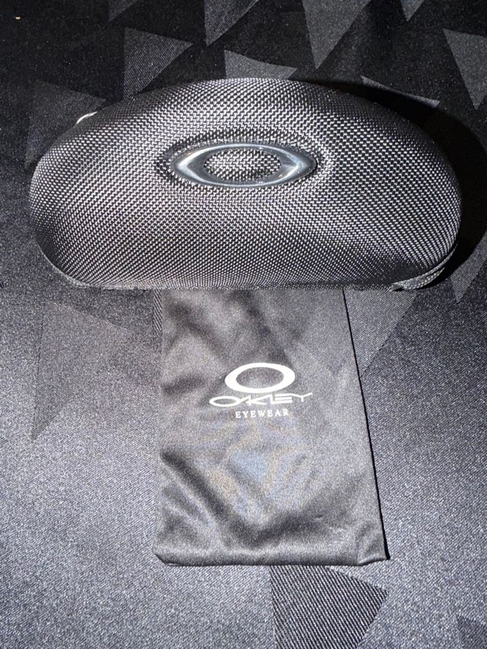 Lunettes OAKLEY - photo numéro 4