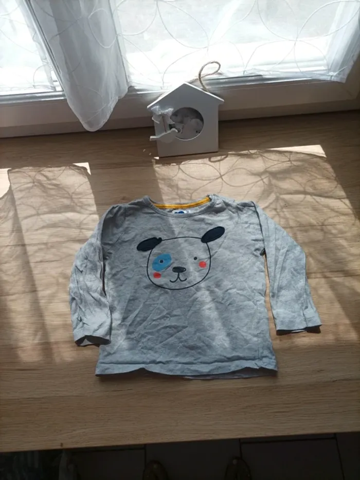 Tee shirt