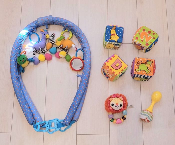 Lot tapis d'activité, coussin et jeux d'éveil bébé FISHER PRICE, VTECH - photo numéro 5