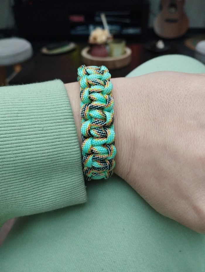 Bracelet en paracorde fait main femme - photo numéro 4