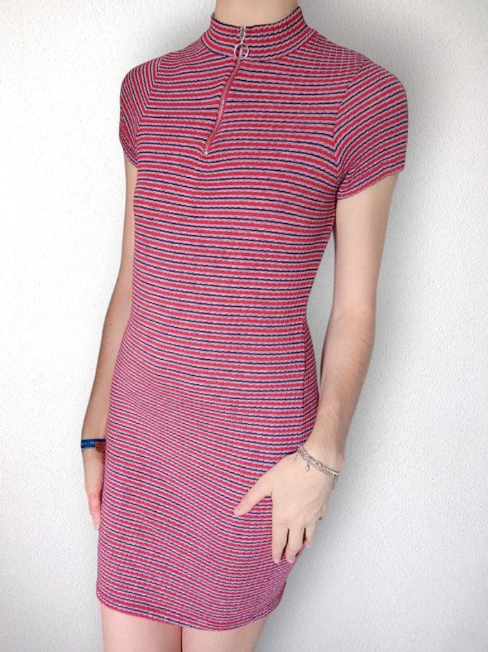 Robe pull polo rayures bordeaux marine blanc y2k / Jennyfer - 36/S à 38/M - photo numéro 3
