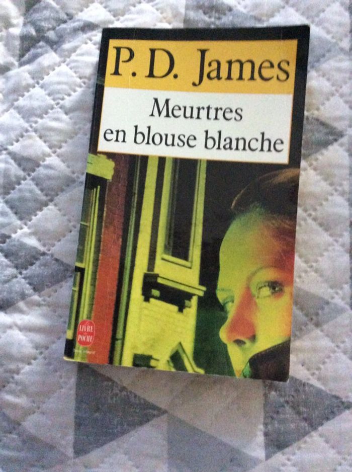#meurtres en blouse Blanche PD James. ) - photo numéro 2