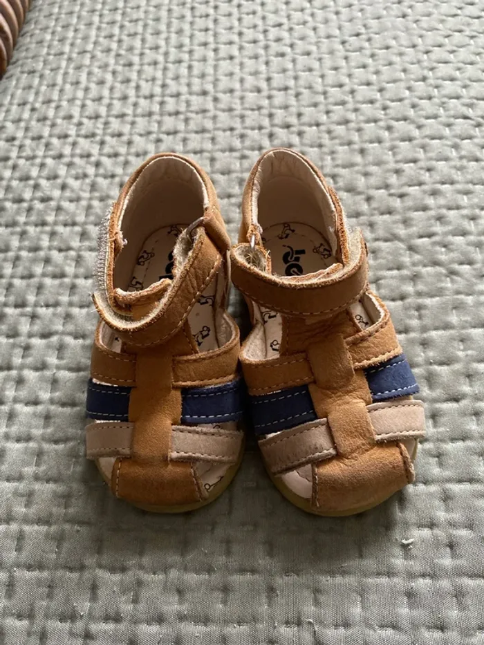 Sandales bébé 18