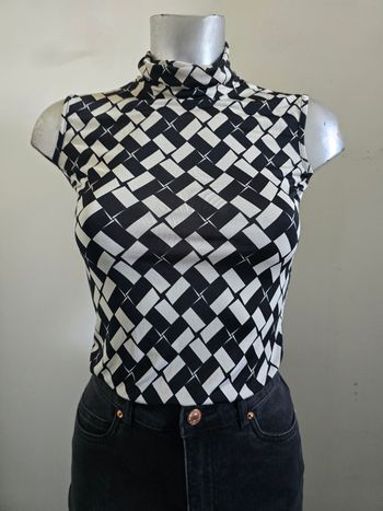 📌 Top Fluide Vintage 90s Op Art Damier Noir & Blanc