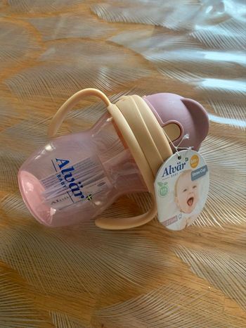 Tasse à paille neuve