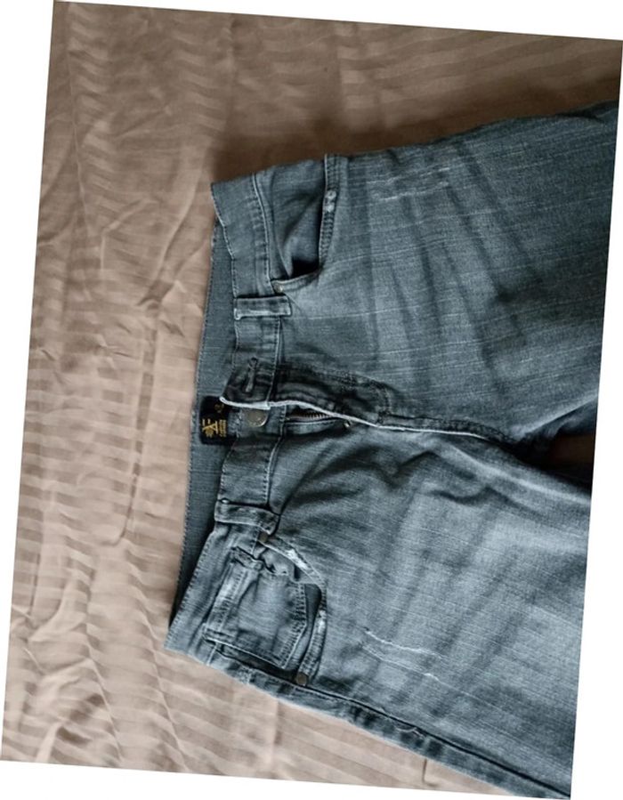 Superbe jean gris. - photo numéro 3