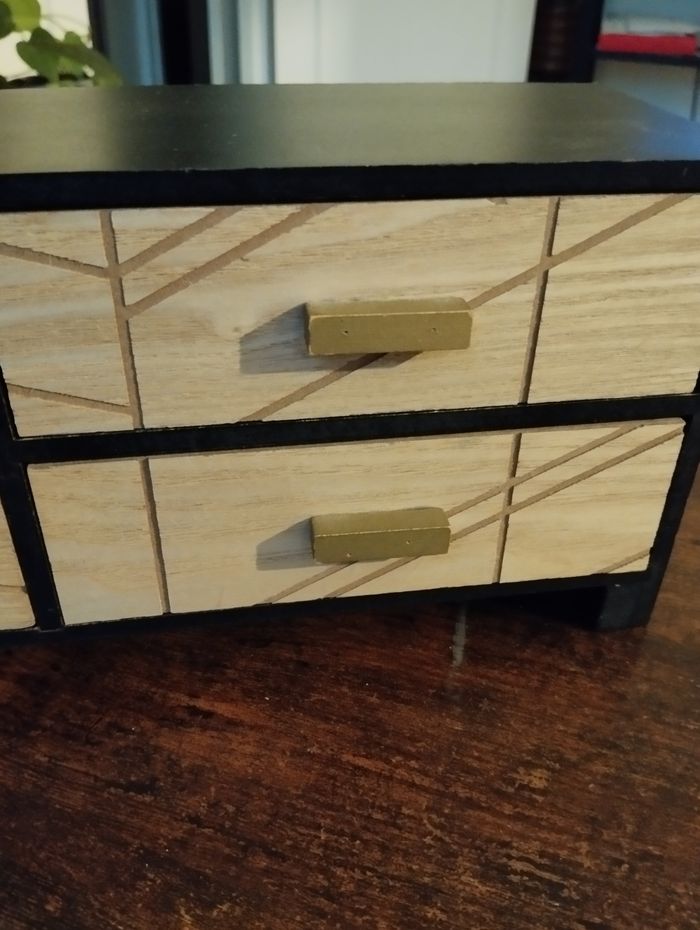 Petite armoire , 3 tiroirs - photo numéro 5