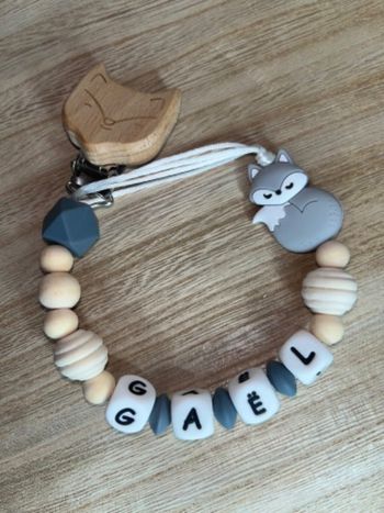 Attache tétine personnalisé