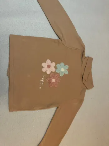 Pull fin col roulé
