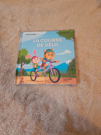 Livre la Course de Vélo Hachette - Neuf