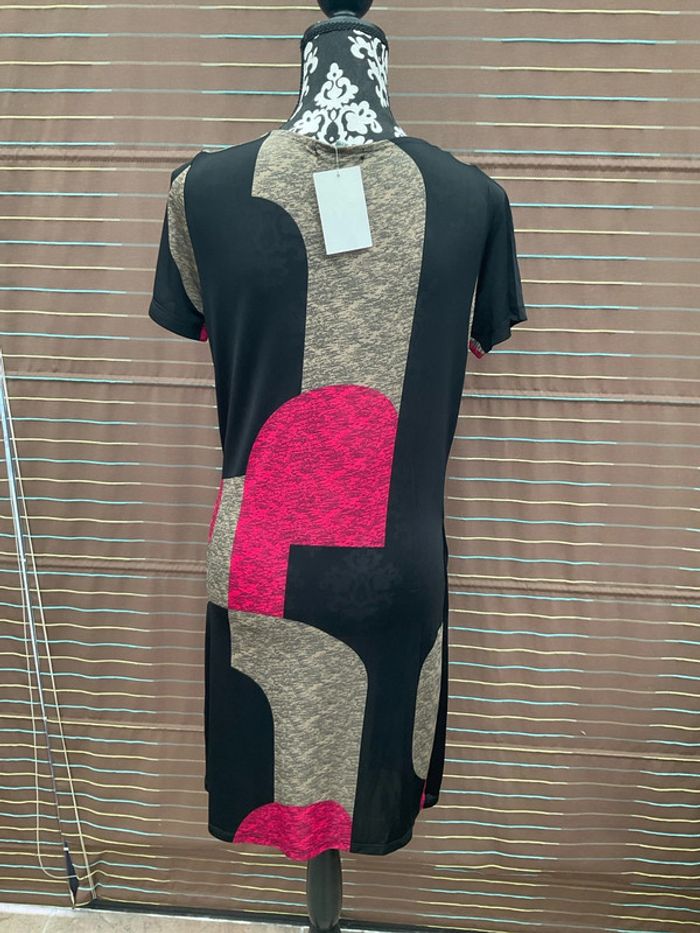 Robe cache coeur rouge, noire et beige XL neuve - photo numéro 2