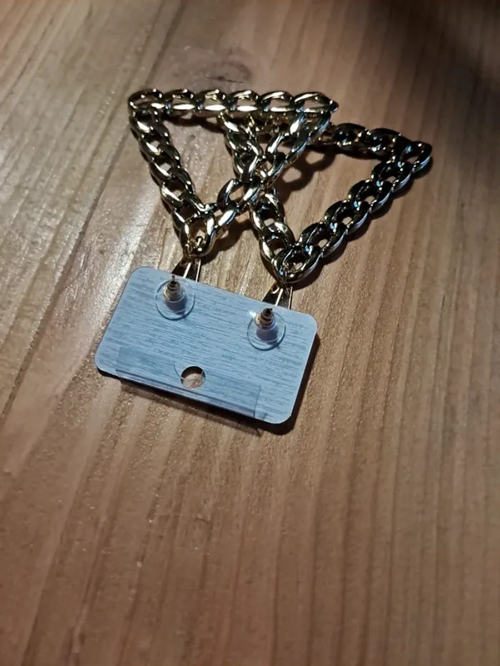 Boucle d'oreille - photo numéro 3