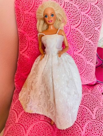 Poupée Barbie mariée vintage