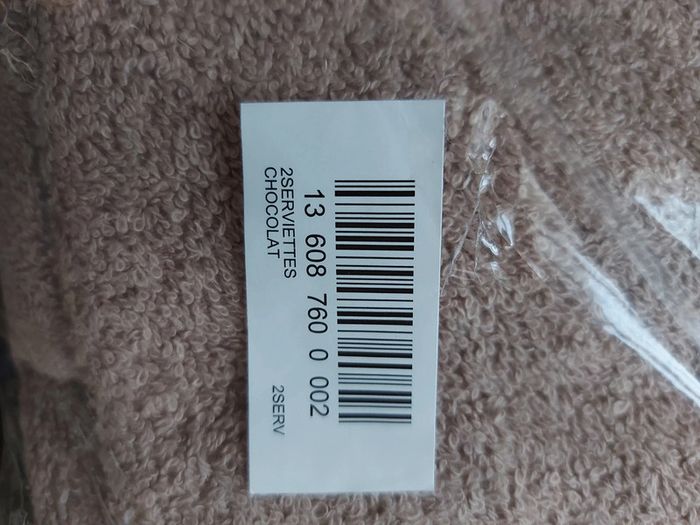 Lot de 2 serviettes de toilettes neuves 50 x 100