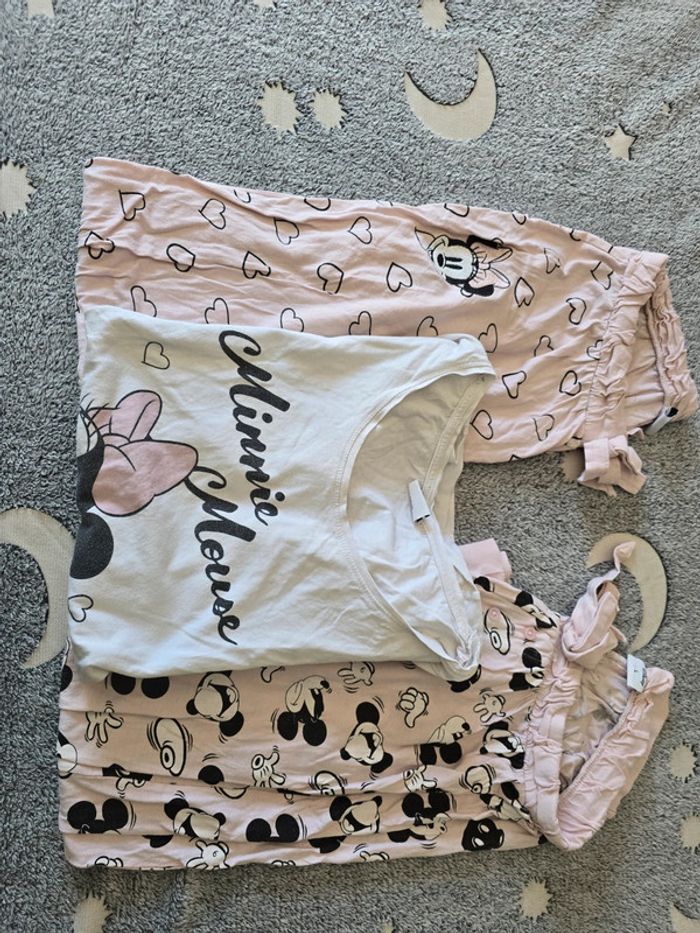 2 pantalons et 1 tee-shirt Minnie pyjama taille L