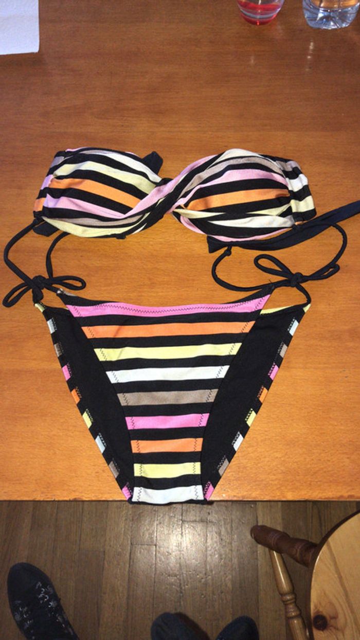 Maillot de bain 2 pièces taille 38