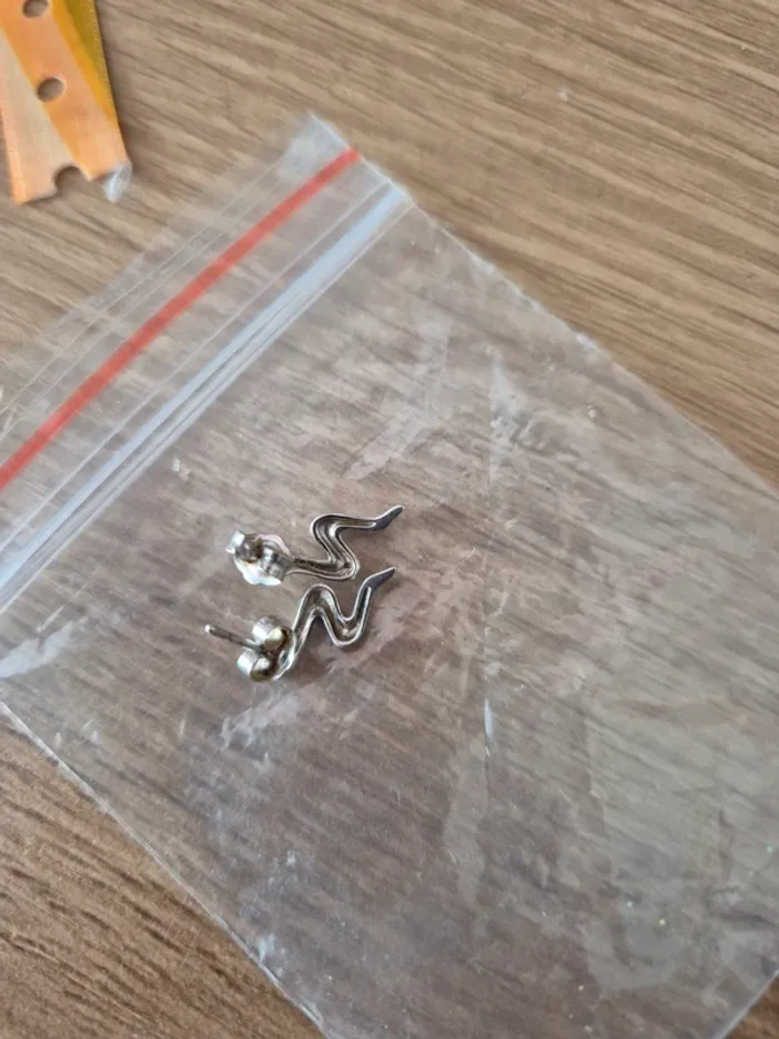 Boucles d'oreilles en forme de serpent - photo numéro 3