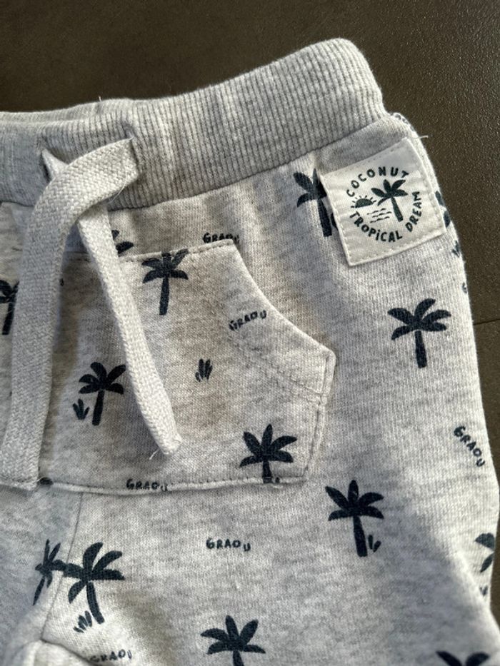 Lot pantalons 6 mois - photo numéro 4