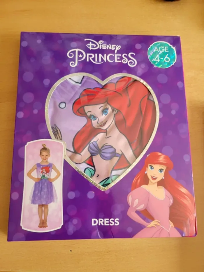 robe princesse..4/6 ans
