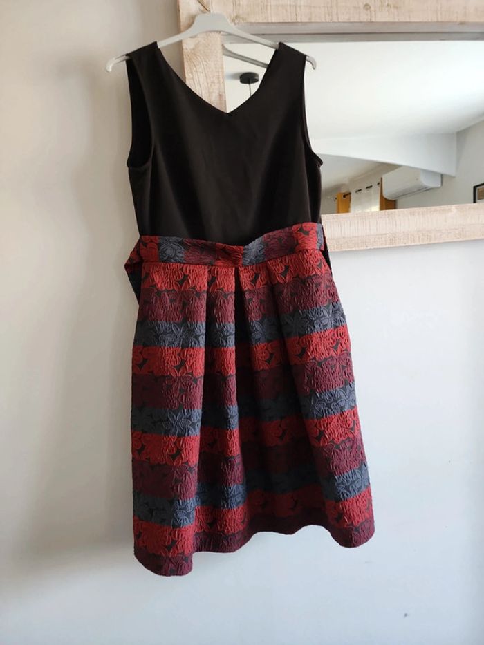 Robe mi longue taille L