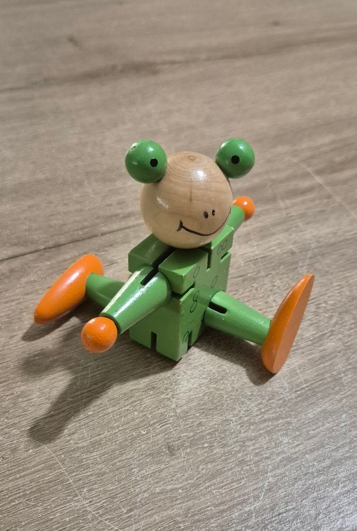 Grenouille articulée en bois - photo numéro 2