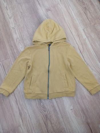 Gilet moutarde 5 ans