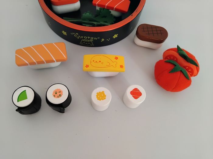 DINETTE SUSHIS en Bois 🍣 - photo numéro 3