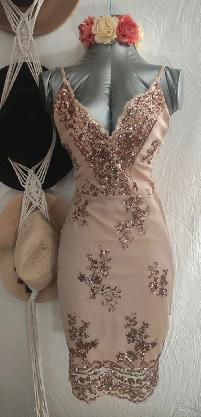 Robe à sequins