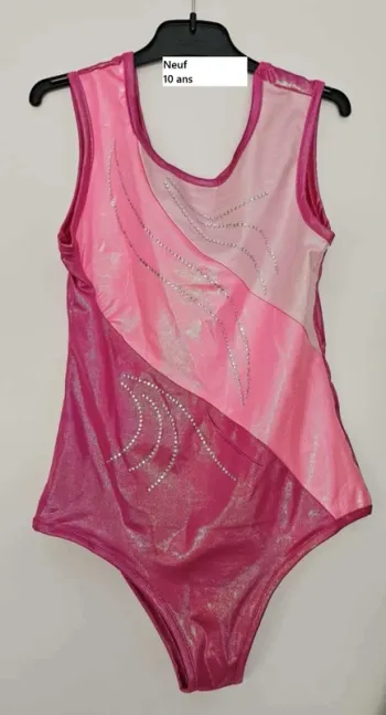 Justaucorps maillot gymnastique NEUF 10 ans