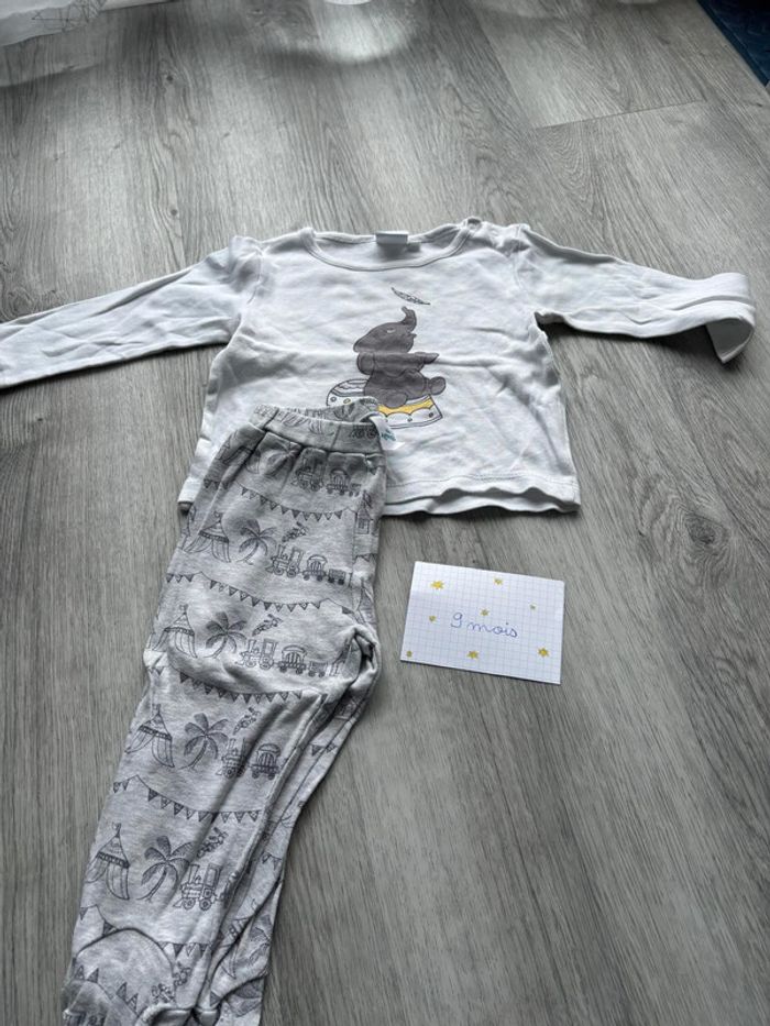 Pyjama dumbo, taille 9 mois.