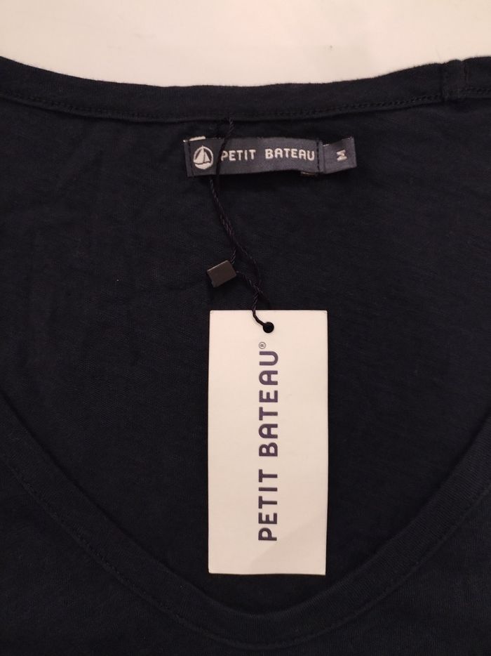 TEE-SHIRT FEMME BLEU MARINE VINTAGE A MANCHES LONGUES PETIT BATEAU T M/38 - photo numéro 4