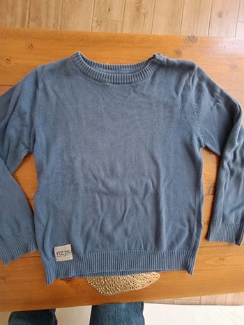 Pull 8 ans