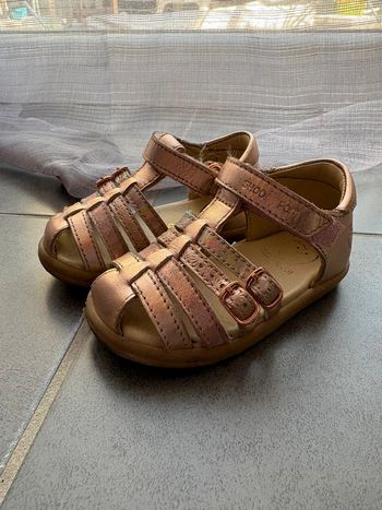 Sandales bébé fille cuir Shoo Pom 20