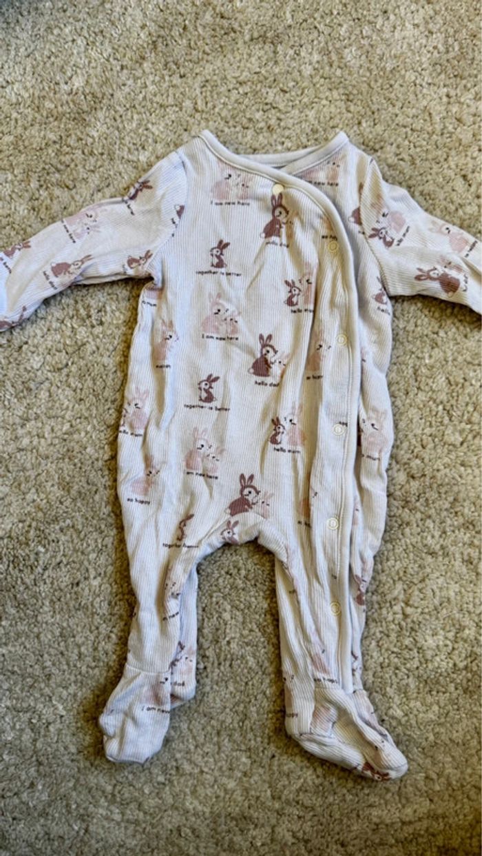 Pyjama coton côtelé beige C&A – 1 mois