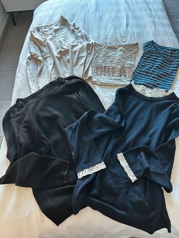 Lots  de 2 t shirts ,2 pulls et 1 gilet en taille L